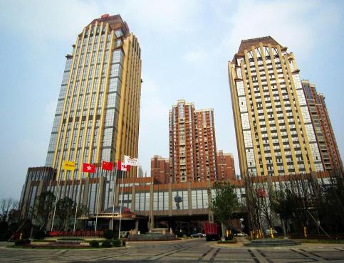 南(nán)昌力(lì)高皇(huáng)冠(guān)假(jiǎ)日(rì)酒店(diàn) (1).jpg