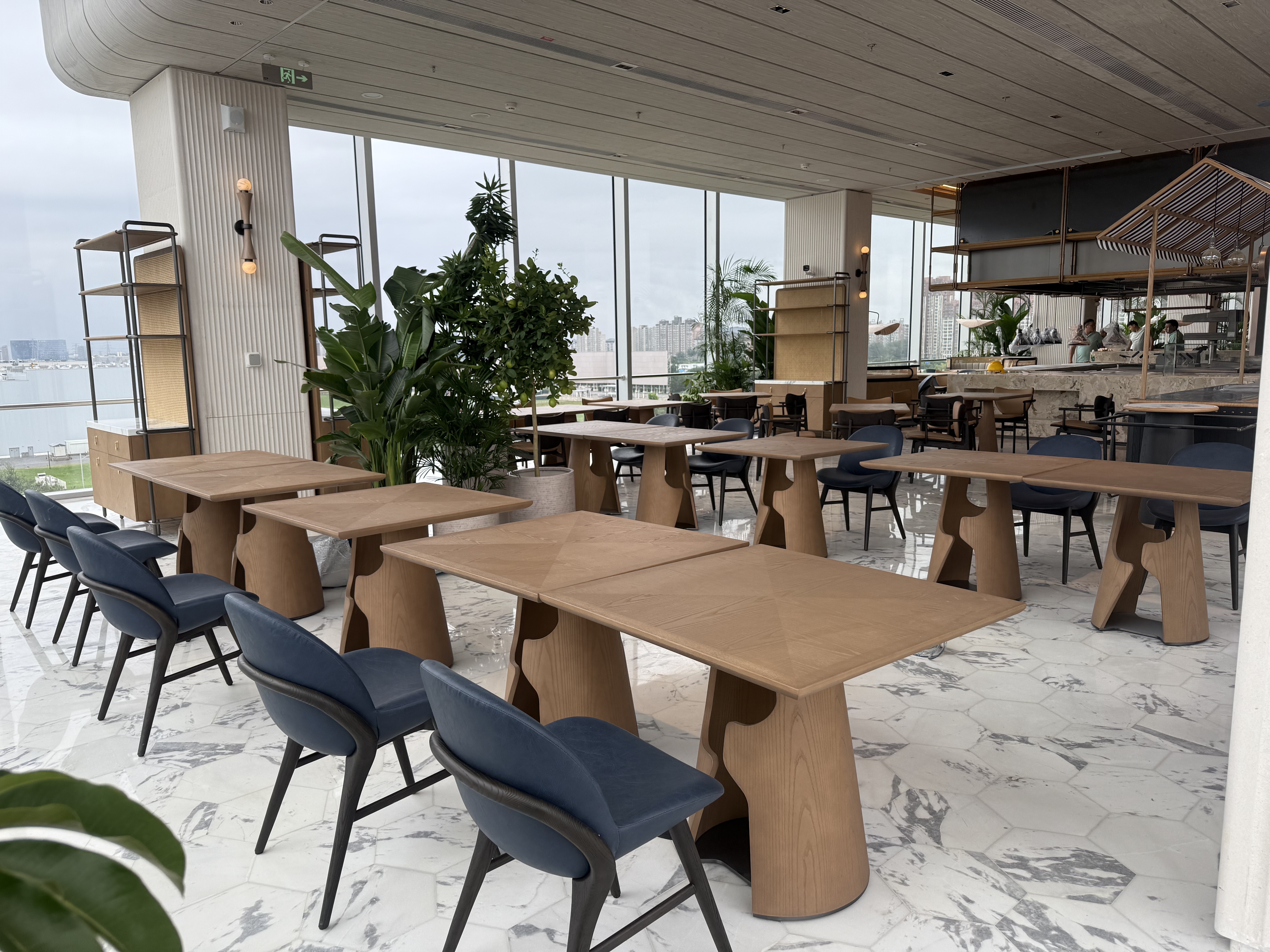 北(běi)京灣(wān)裏諾岚酒店(diàn)餐廳(tīng)家(jiā)具(jù)